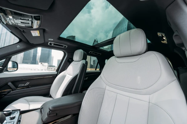  Black Range Rover Sport NEW SHAPE Photo 4