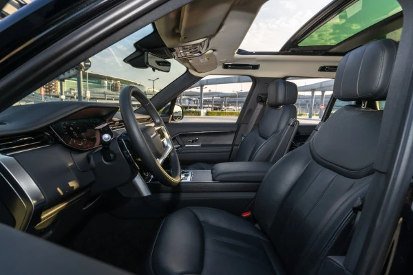  Black Range Rover Vogue HSE Photo 4